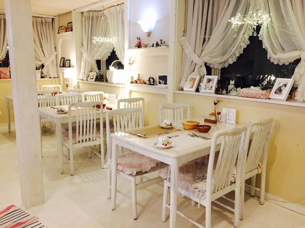 Mt Fuji Cat&Dog&Spa Pension Blue Poppy Fujikawaguchiko Ngoại thất bức ảnh